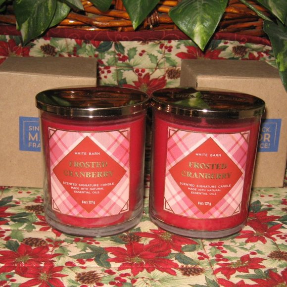 BBW Frosted Cranberry Scented Signature Candle Lot of 2 - Picture 1 of 4